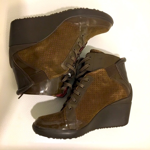 Tsubo wedge heeled sneaker booties - Picture 1 of 9